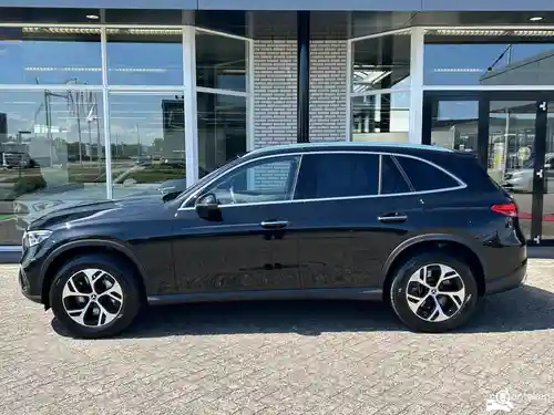Mercedes-Benz GLC 300 e 2025