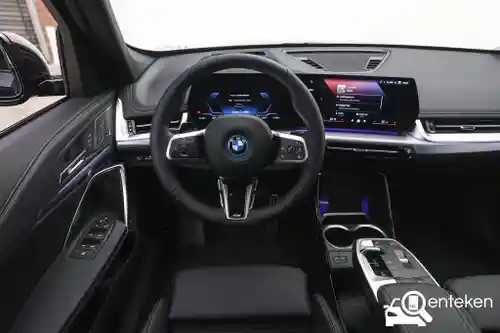 BMW iX1 xDrive30 2026