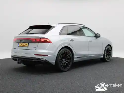 Audi Q8 60 TFSI e 2025