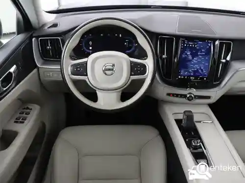 Volvo XC60 Plug-in Hybrid T6 2021