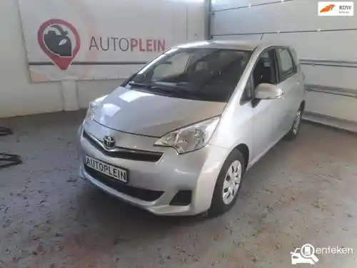 Toyota Verso-S 1.33 2013
