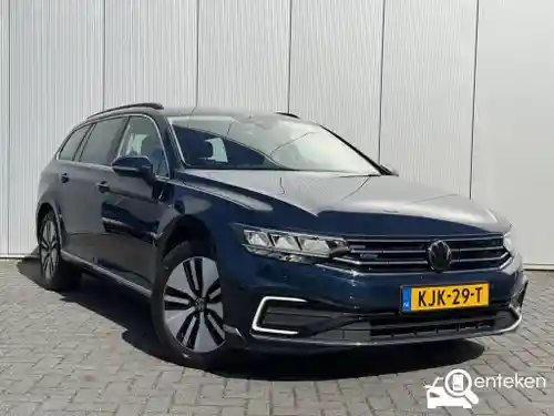 VW Passat Variant GTE 2021