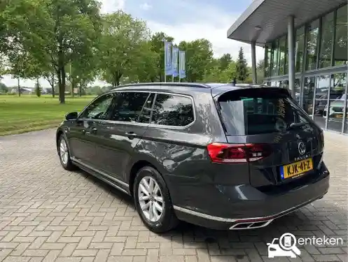 VW Passat Variant 1.5 TSI OPF 2023