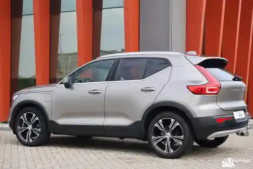 Volvo XC40 Recharge Plug-in Hybrid T4 2022