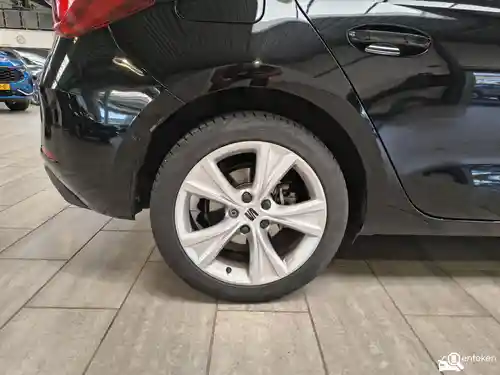 SEAT Leon Sportstourer 1.5 e-HYBRID 2025