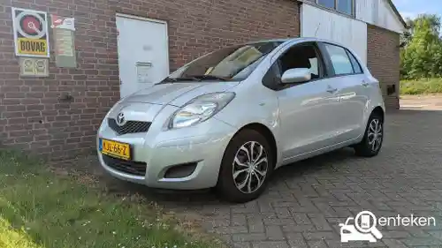 Toyota Yaris 1.0 2011