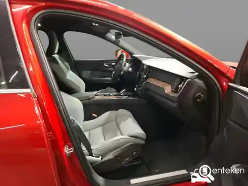 Volvo XC60 Recharge T6 2021