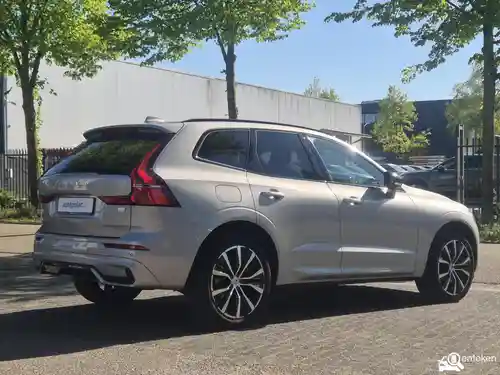 Volvo XC60 Plug-in Hybrid T6 2023