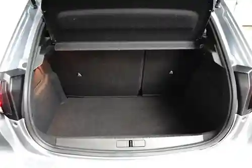 Peugeot 208 1.2 Hybrid 100 2025