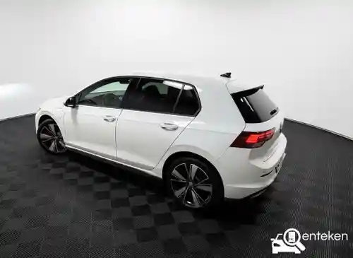 VW Golf GTE 2021