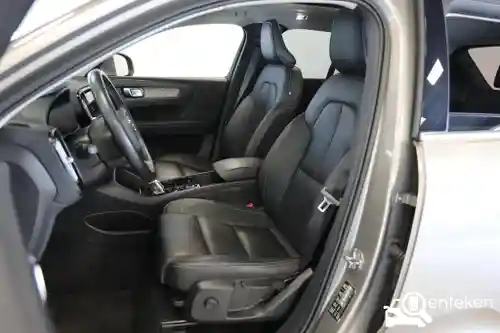 Volvo XC40 Recharge Plug-in Hybrid T5 2021
