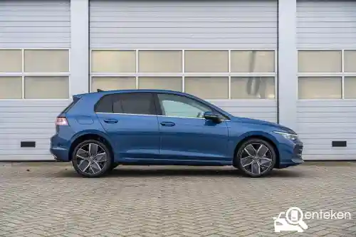 VW Golf 1.5 eHybrid 2026