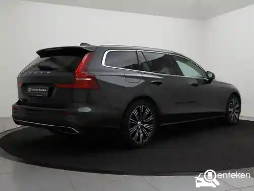 Volvo V60 T6 2022