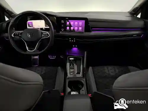 VW Golf 1.5 eTSI 2024