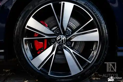 VW Golf GTE 2022