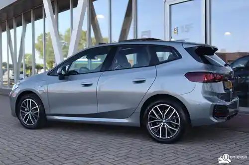 BMW 225e Active Tourer 2022