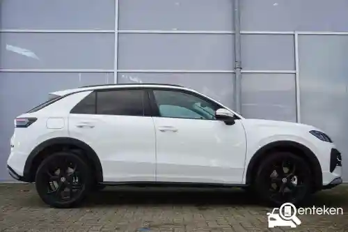 VW T-Roc 1.5 eTSI 2026