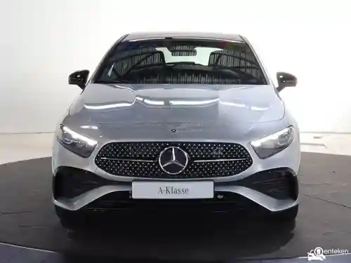 Mercedes-Benz A 250 e 2026