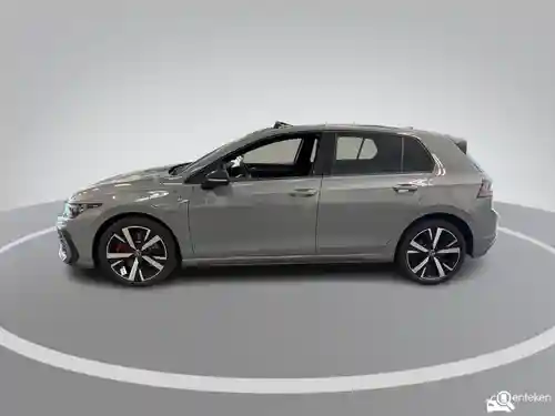 VW Golf GTE 2025