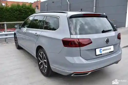 VW Passat Variant GTE 2022