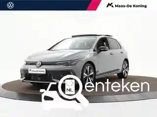 VW Golf 1.5 eHybrid 2025