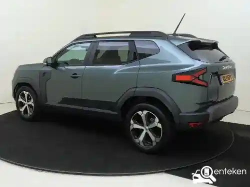 Dacia Duster Hybrid 140 2025