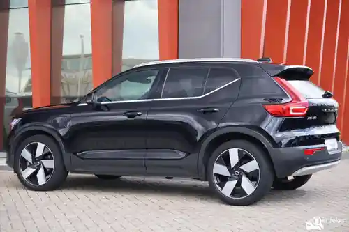 Volvo XC40 Recharge Plug-in Hybrid T4 2023