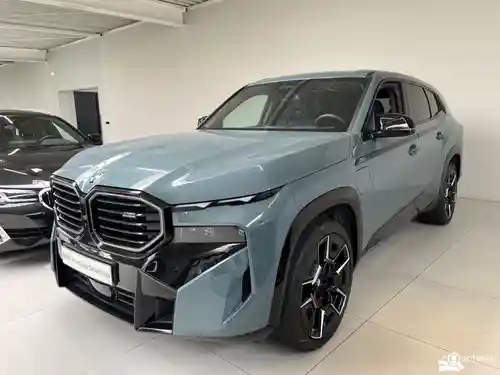 BMW XM 50e 2025