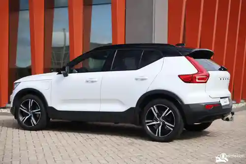 Volvo XC40 Recharge Plug-in Hybrid T4 2021