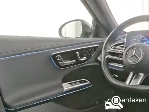 Mercedes-Benz E 300 e T-model 2025