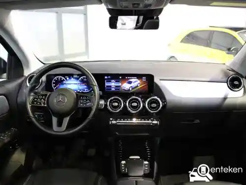 Mercedes-Benz GLA 250 e 2021