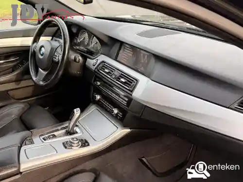 BMW 530d Touring 2013