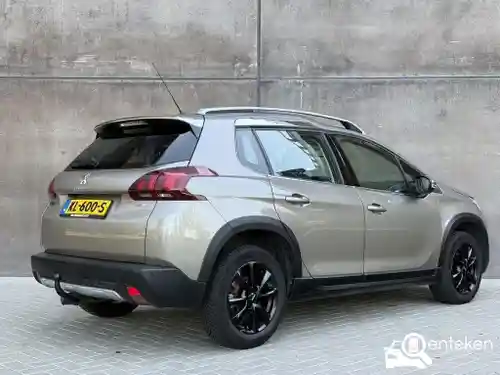 Peugeot 2008 1.2 PureTech 110 2016
