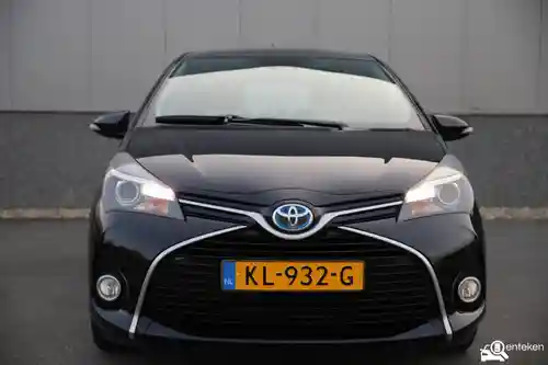 Toyota Yaris 1.5 Hybrid 2016