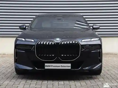 BMW i7 xDrive60 2025