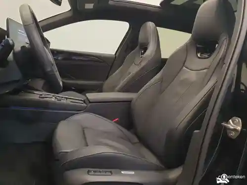 VW Passat Variant 1.5 eHybrid 2025