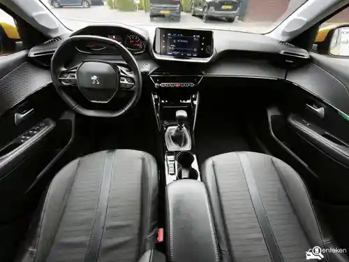 Peugeot 208 1.2 PureTech 100 2021