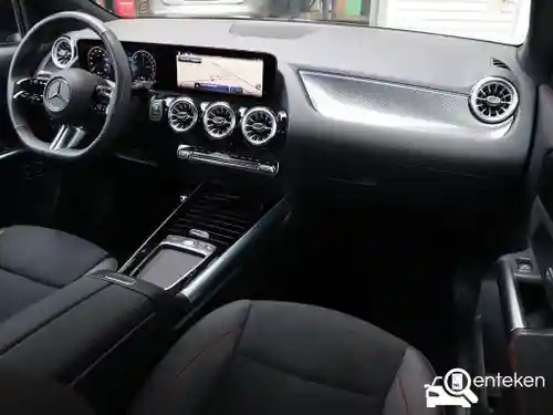 Mercedes-Benz GLA 250 e 2025