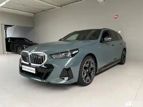 BMW i5 Touring eDrive40 2025
