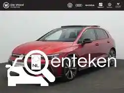VW Golf 1.5 eHybrid 2025