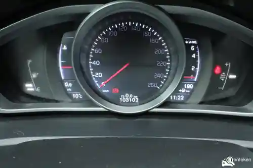 Volvo V40 T2 2016