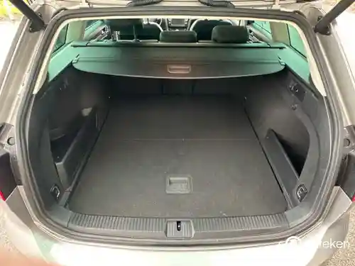 VW Passat Variant GTE 2016