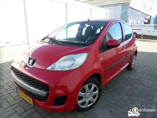 Peugeot 107 1.0 70 2010