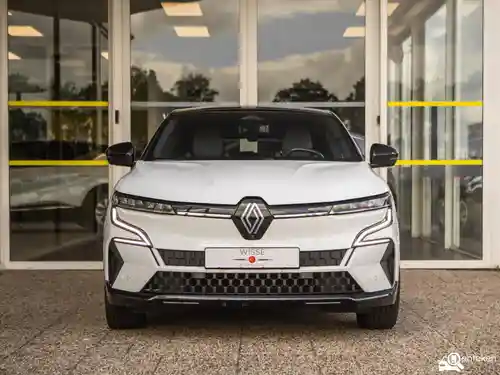 Renault E-Tech Electric EV40 130hp standard charge 2023