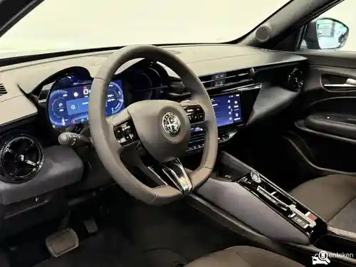 Alfa Romeo Junior Elettrica 156 2025