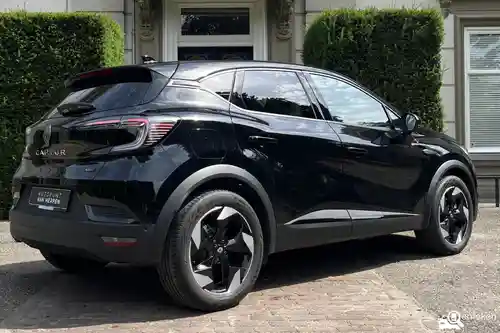 Renault Captur Full Hybrid E-Tech 145 2025