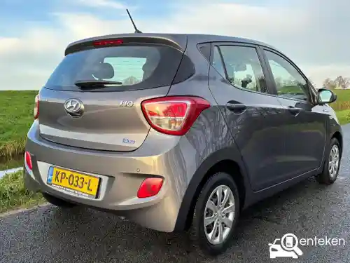 Hyundai i10 1.0 blue 2016