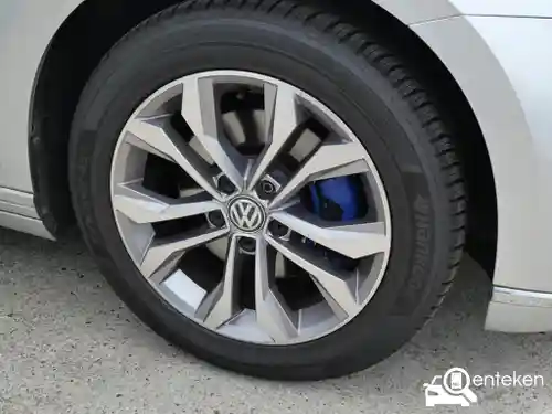 VW Passat Variant GTE 2016