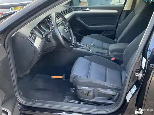 VW Passat Variant GTE 2016
