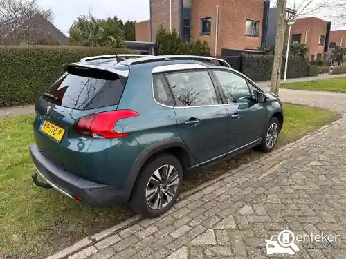 Peugeot 2008 1.2 PureTech 110 2016